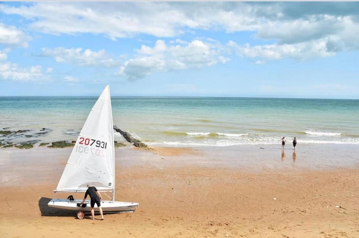 Central, Seaview Apartment, 3 beds, 2 baths, kid & dog friendly at The Lookout Broadstairs Kültér fotó